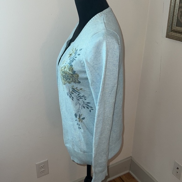 Eddie Bauer light blue floral print buttoned down cardigan sweater Sz S - Picture 2 of 6